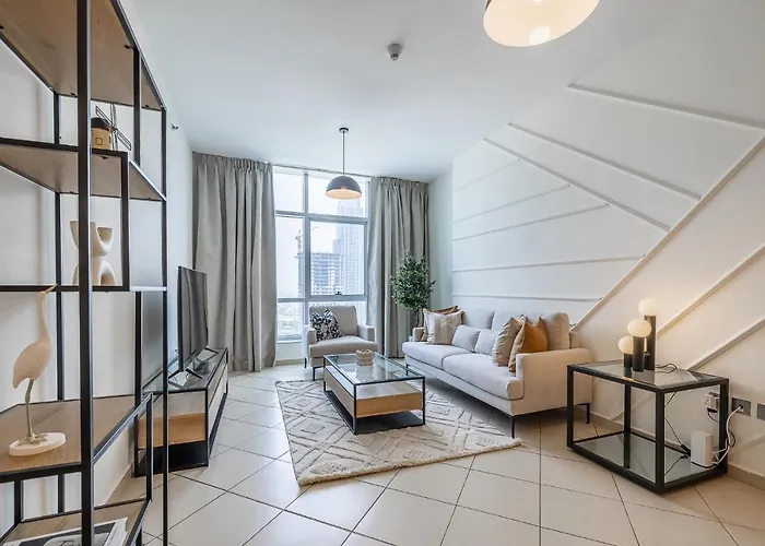 1Bdr Apartment I Close To Metro I Marina Diamond 4