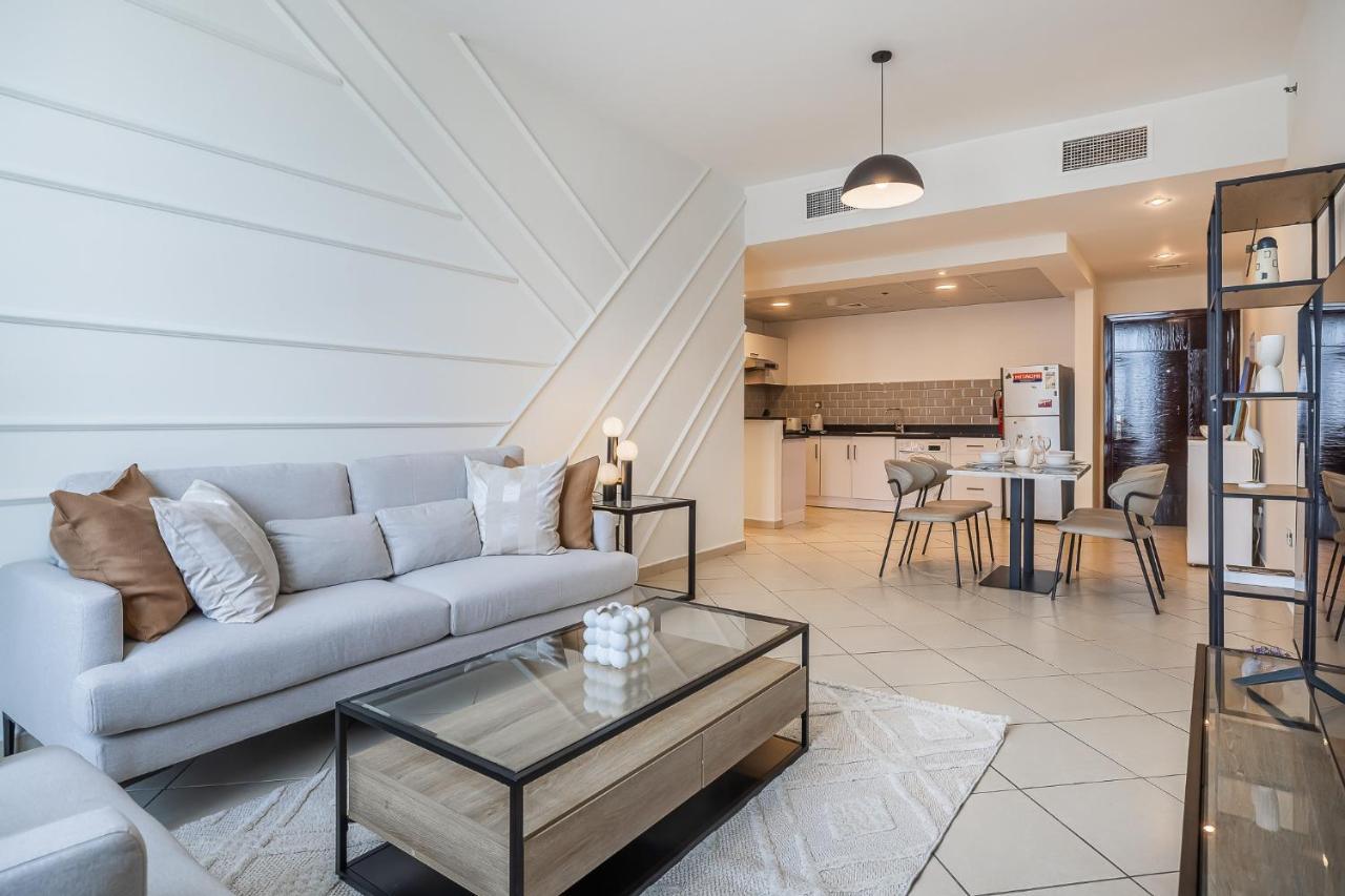1bdr I Close To Metro I Marina Diamond 4 Apartment