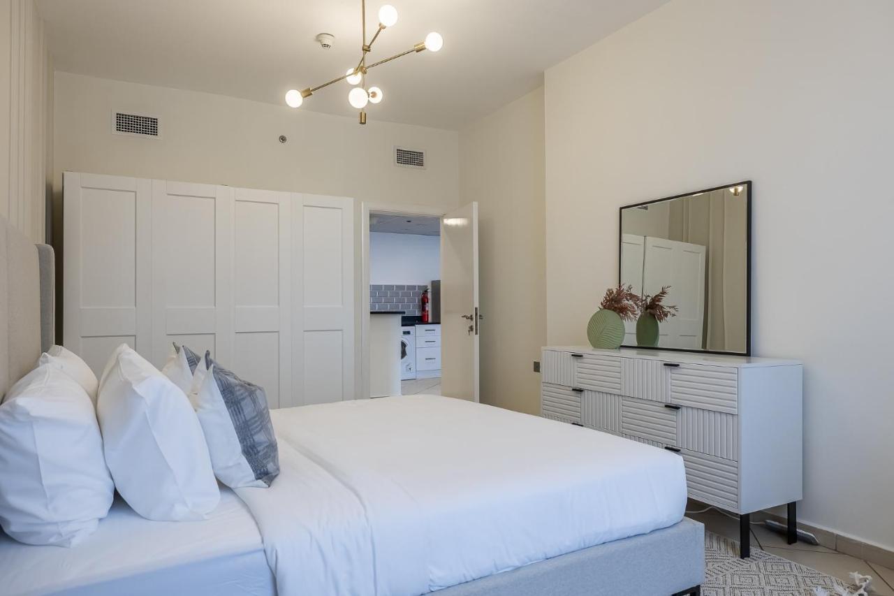 Apartment 1bdr I Close To Metro I Marina Diamond 4 Dubai