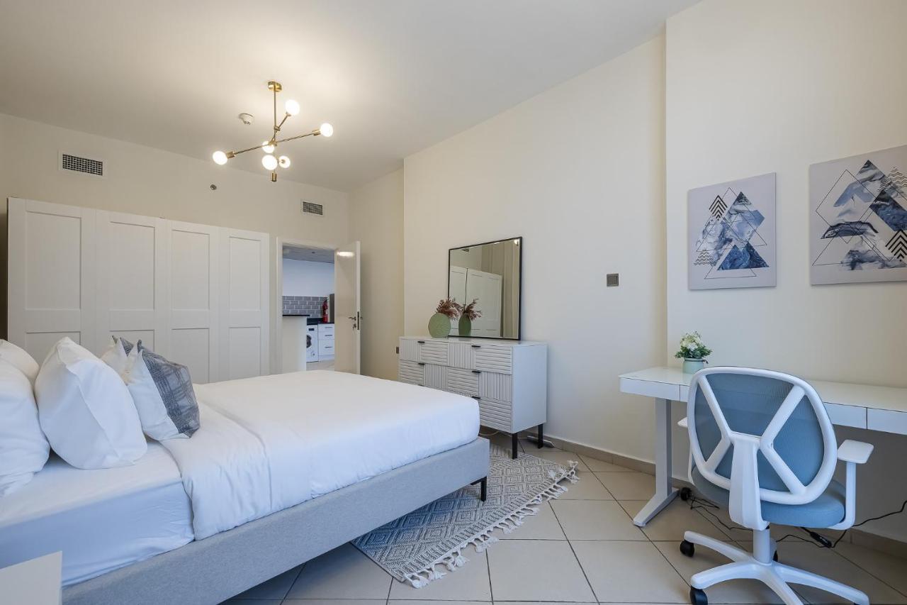 1bdr I Close To Metro I Marina Diamond 4 Dubai