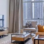 1Bdr Apartment I Close To Metro I Marina Diamond 4